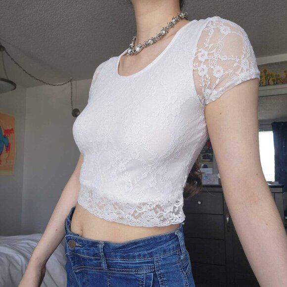 Coquette short-sleeved white lace crop top with a sheer back - Picture 2 of 13
